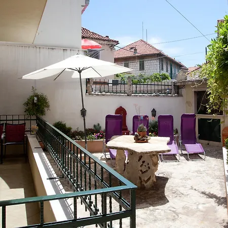 Apartment Four Stars *