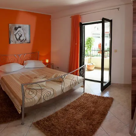 Apartment Four Stars Split