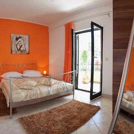 Apartment Four Stars *