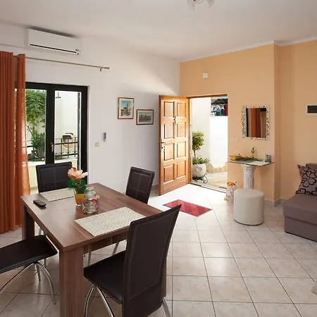 Apartment Four Stars